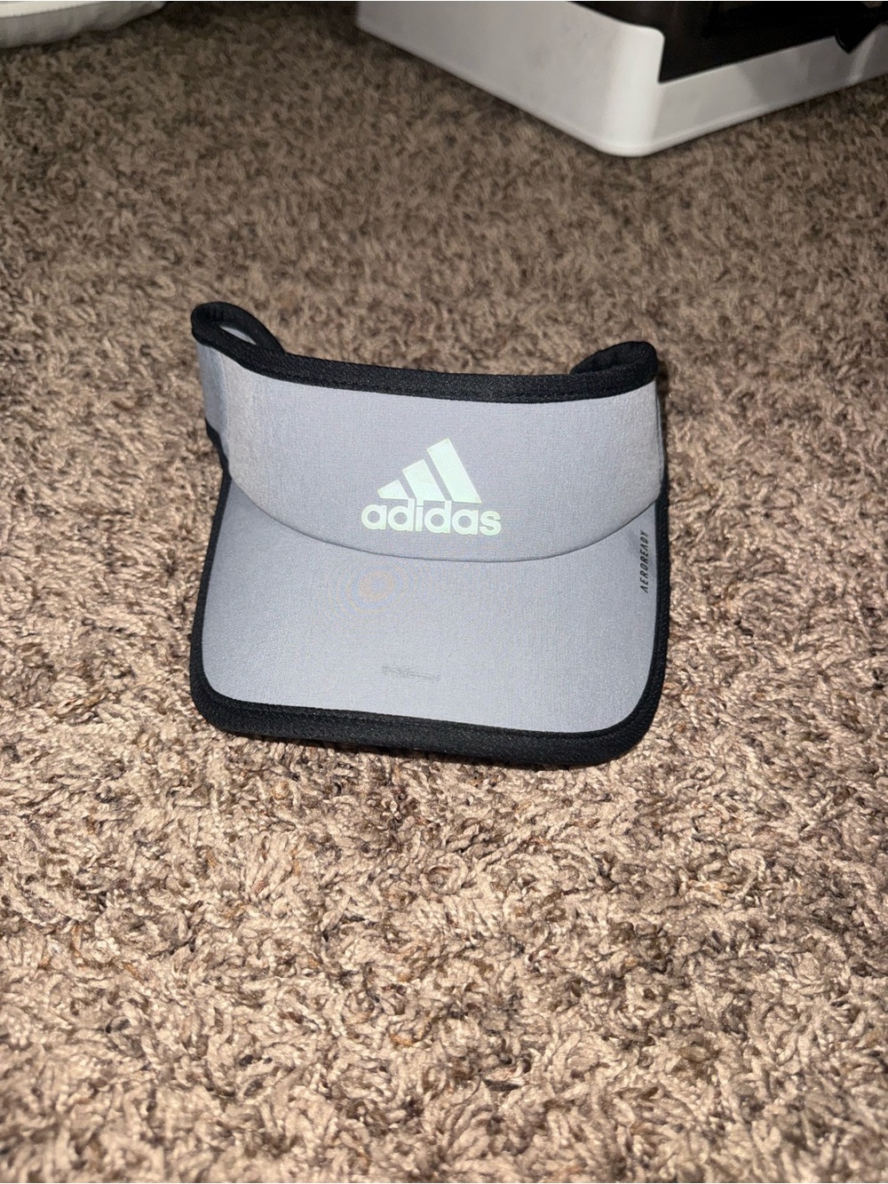 Adidas AeroReady Women’s Performance Visor Gray/Black | Adjustable | NWOT